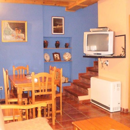 Los Olmos Holiday Home Fuentiduena Bagian luar foto