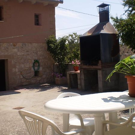 Los Olmos Holiday Home Fuentiduena Bagian luar foto