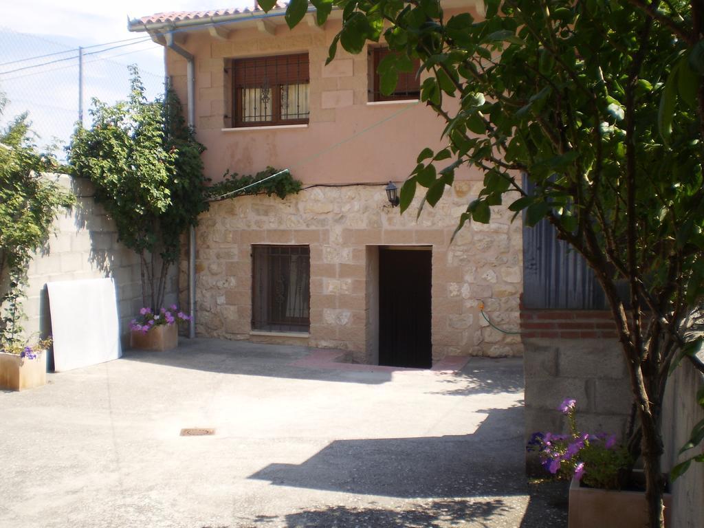 Los Olmos Holiday Home Fuentiduena Bagian luar foto