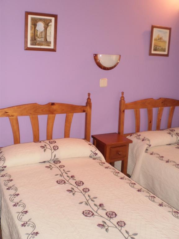 Los Olmos Holiday Home Fuentiduena Bagian luar foto