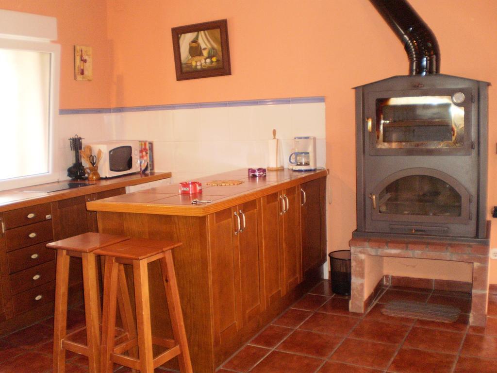Los Olmos Holiday Home Fuentiduena Bagian luar foto